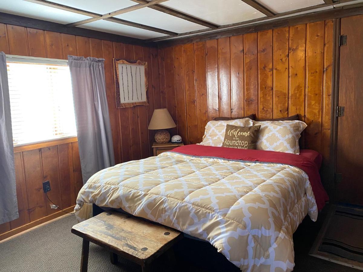 Roundtop Mountain Vista - Cabins And Motel Thermopolis Εξωτερικό φωτογραφία