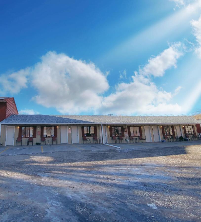 Roundtop Mountain Vista - Cabins And Motel Thermopolis Εξωτερικό φωτογραφία